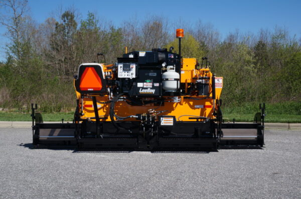 Piave R Brand LeeBoy 7000C Asphalt Paver - Enduraquip