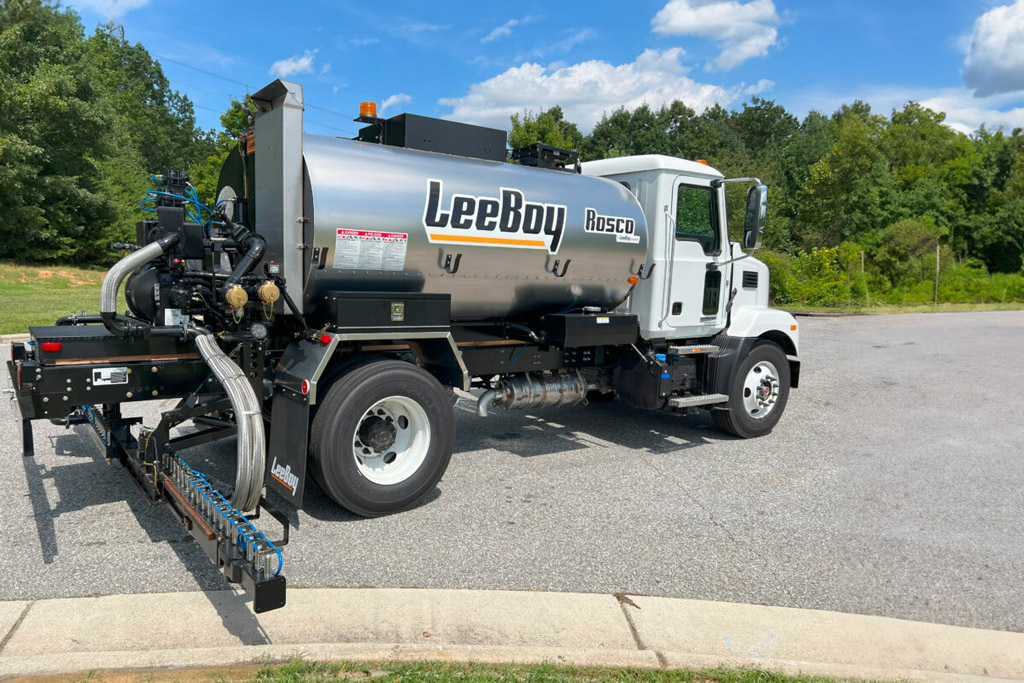 Sourcing Asphalt Distributors in Ontario: What Contractors Should Look For